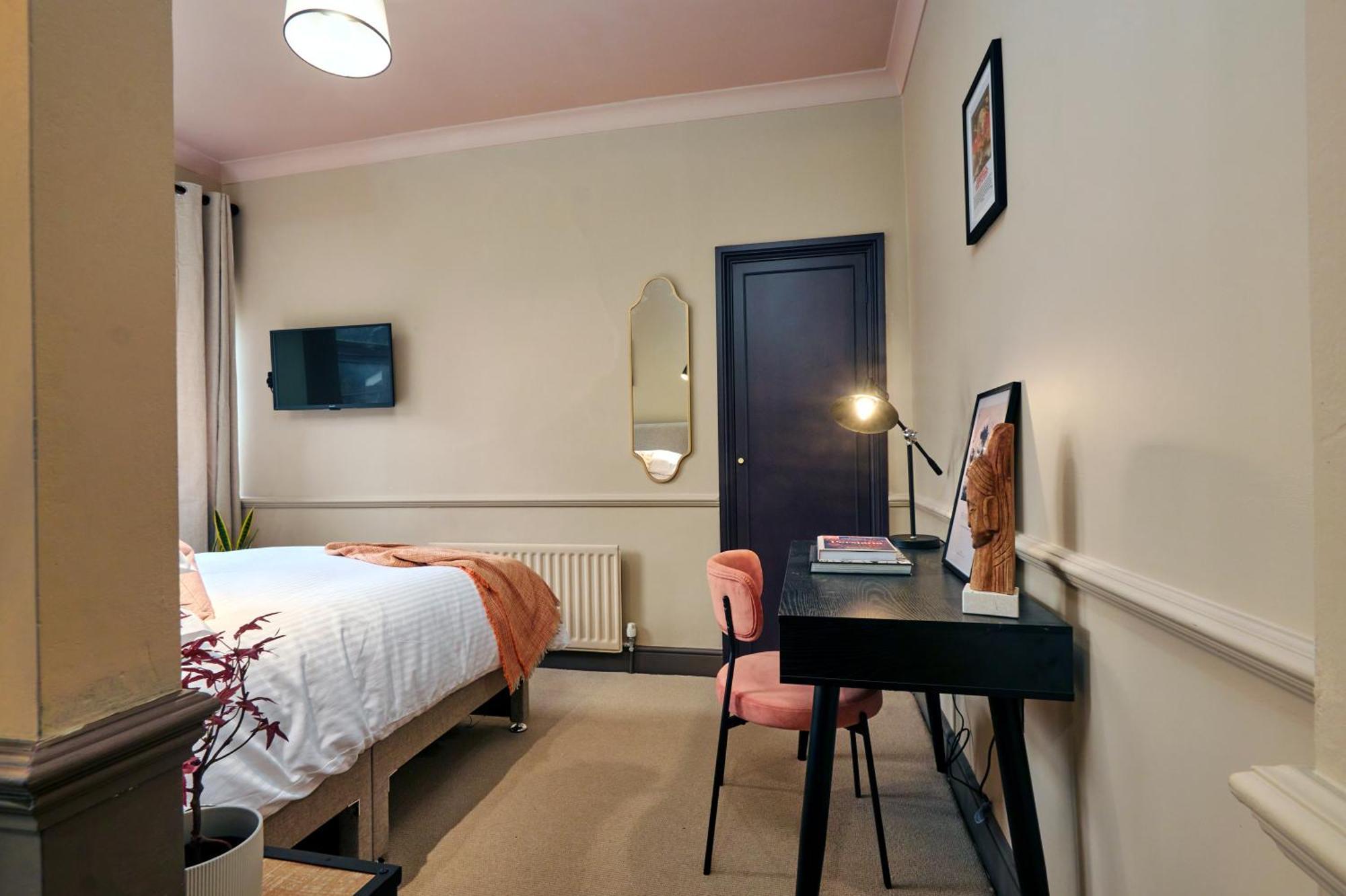 Settle In Winchester - Stylish Self Check-In Rooms Exterior foto